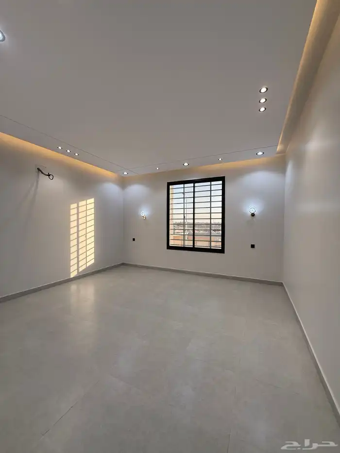 للبيع شقق ارضيه وارواف علويه بأسعار صيدة بموقع مميز بالخميس 26