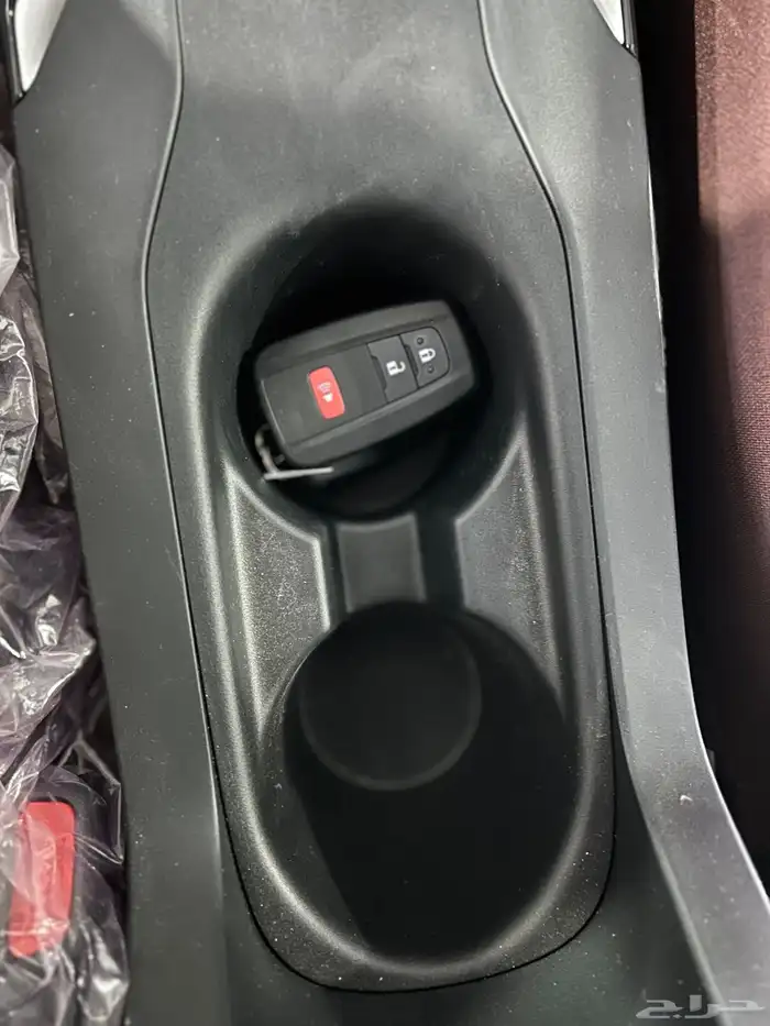 تويوتا   كورولا كروس XLE نص فل هايبرد 2023 جديد 83.000 شامل 11