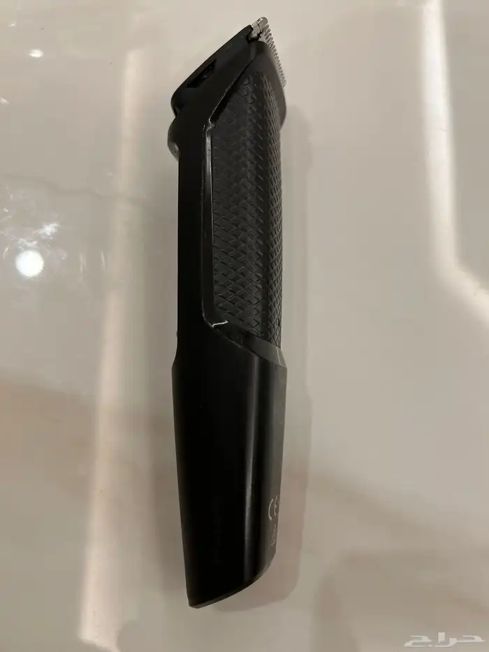 مكينة حلاقة فليبس شبه جديدة بكامل الملحقات 4