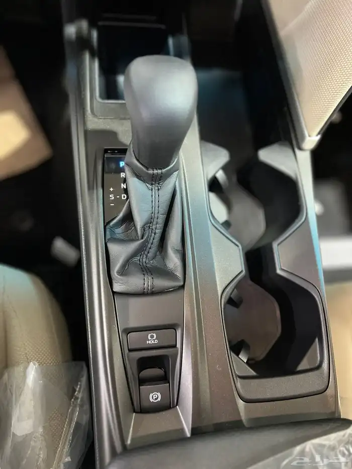 تويوتا   كامري E استاندر بنزين 2025 جديد سعودي 118.450 شامل 13