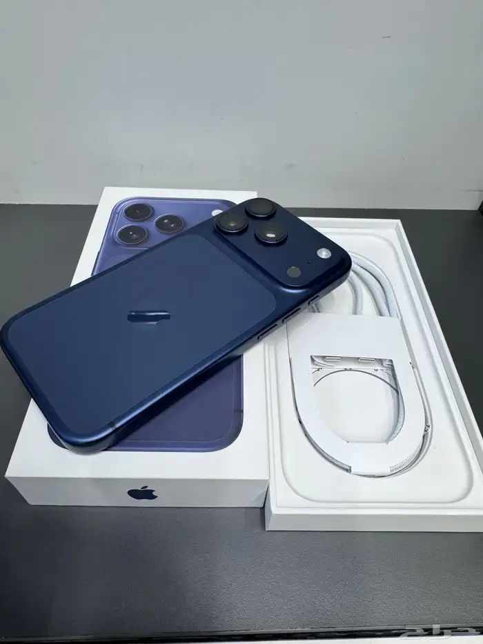 ايفون 17 برو 1 تيرا ازرق ضمان حاسبات شبه جديد فقط ب5900 2