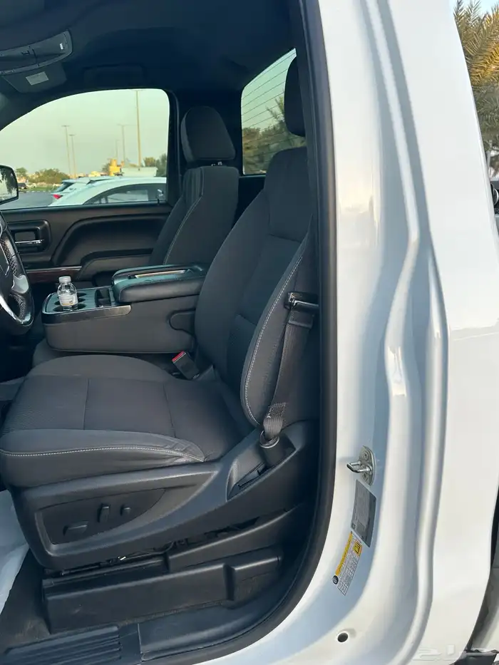 للبيع جمس سييرا 2018 غماره Z71 دبل 4X4 فل 36