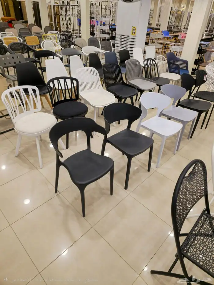 طاولات كافي مع كراسي جاهزة وتفصيل للفنادق والجلسات الخارجية 29