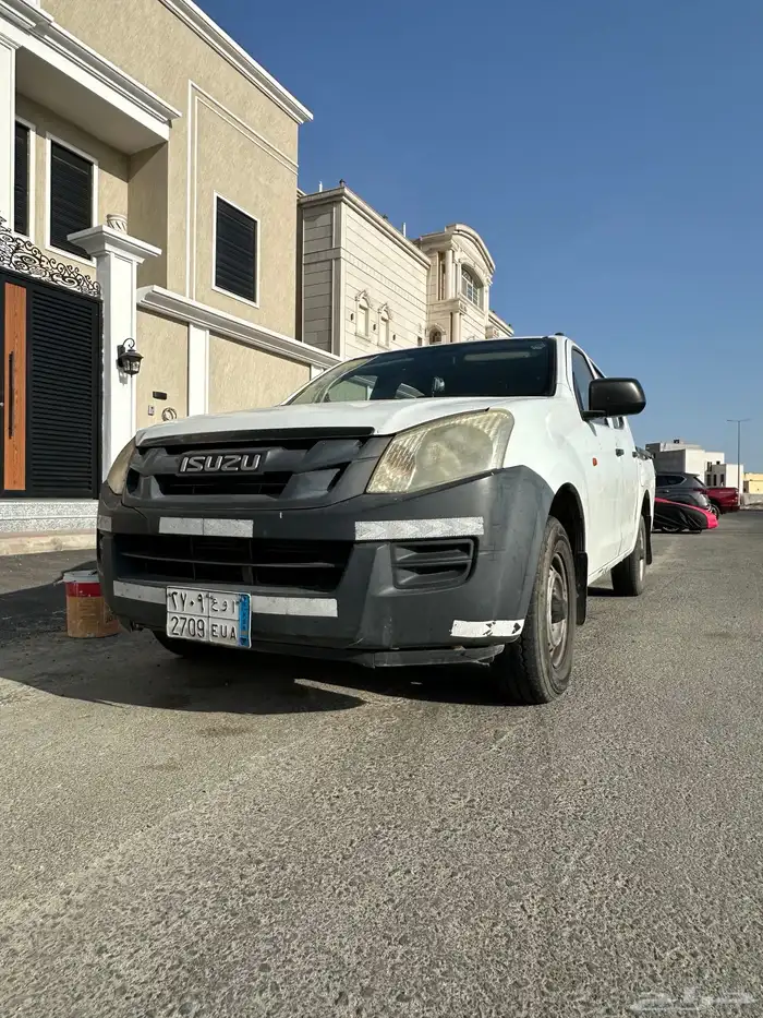 ايسوزو ديماكس 2013 8