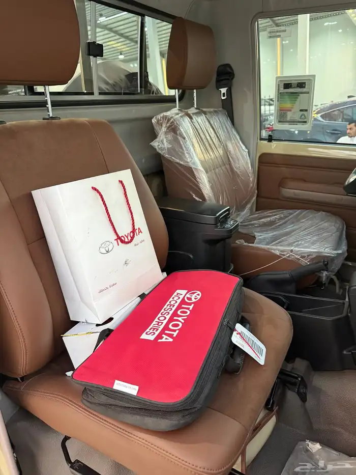 شاص رفرف بنزين اتوماتيك فل كامل 2025 سعودي شبه جديد 10