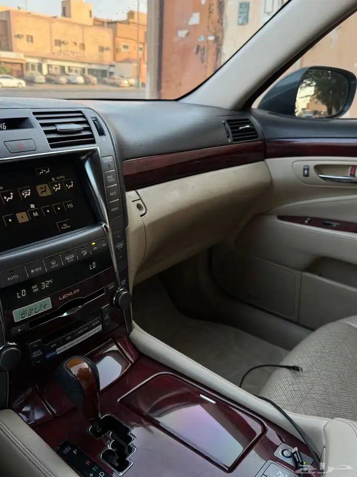 لكزس 260 2008 16