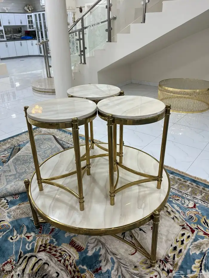 للبيع طواله وسرير 0