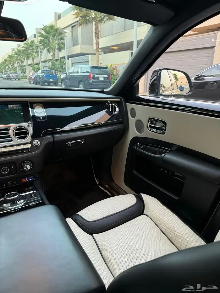 رولز رويس قوست 2016 فيس ليفت 29