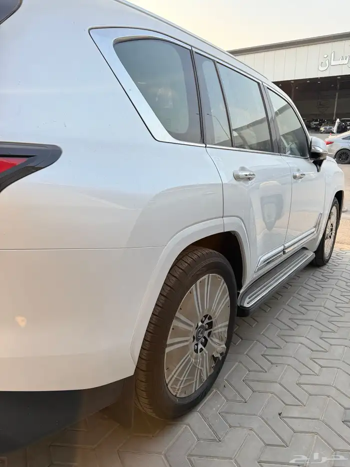 لكزس (2025-Lx600-BB) فل كامل سعودي 16