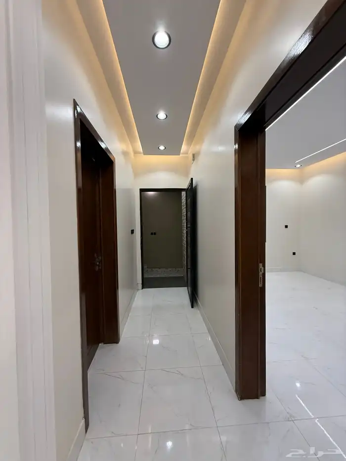 للبيع دور تمليك ارضي بحوش حى الزهور بالقرب من الدفاع المدنى 12