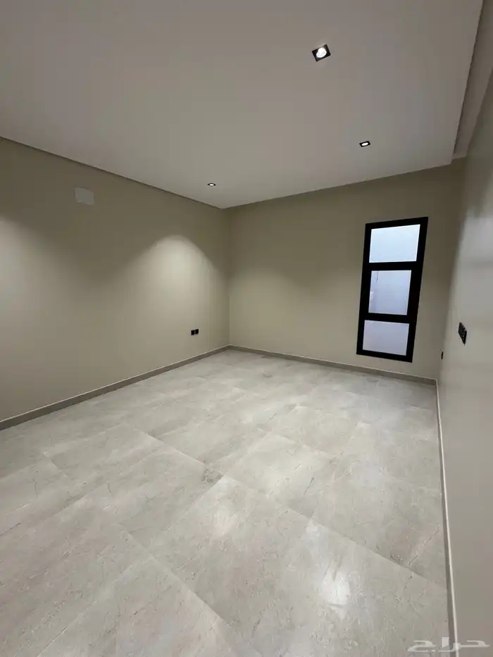 للبيع فيلا مودرن دورين وملحق بحي راقي واصل جميع الخدمات 25