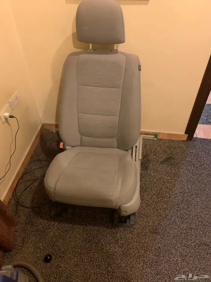 كرسي سائق فورد اكسبلور نظيف جدا 0