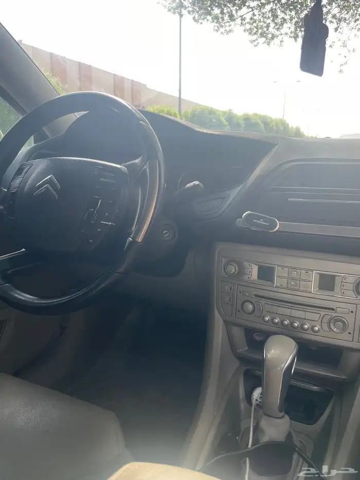 ستروين c5 اللون زهبي ماشاءالله 7