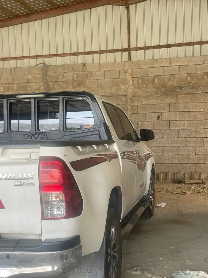 للبيع أو البدل المناسب   تويوتا هايلكس دبل تماتيك فل كامل 0