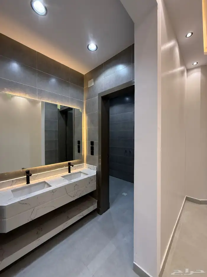 للبيع شقق ارضيه وارواف علويه بأسعار صيدة بموقع مميز بالخميس 38