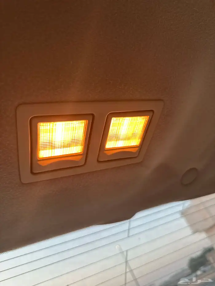 فكتوريا كحلي فل كامل نظيف 46