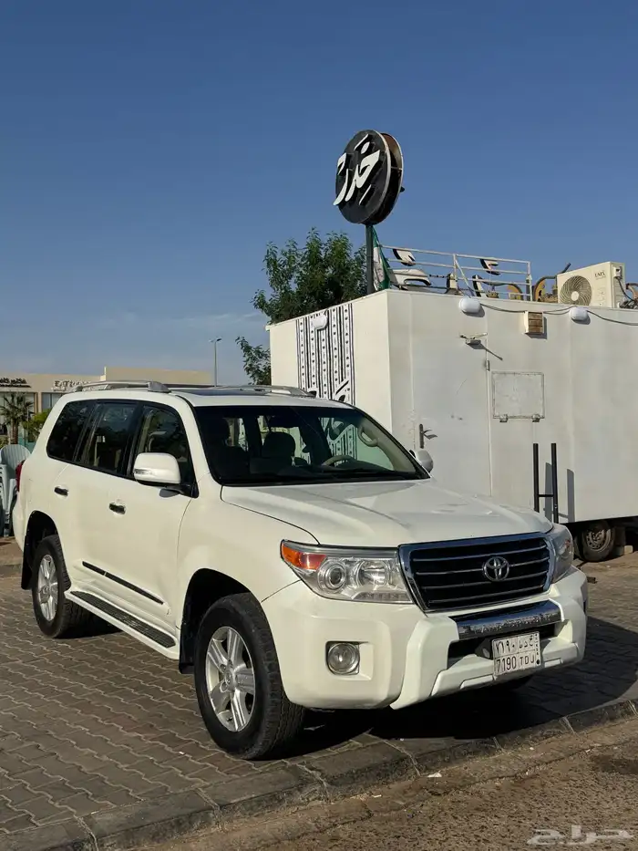 جيب لاندكروز 2014 فل كامل 2