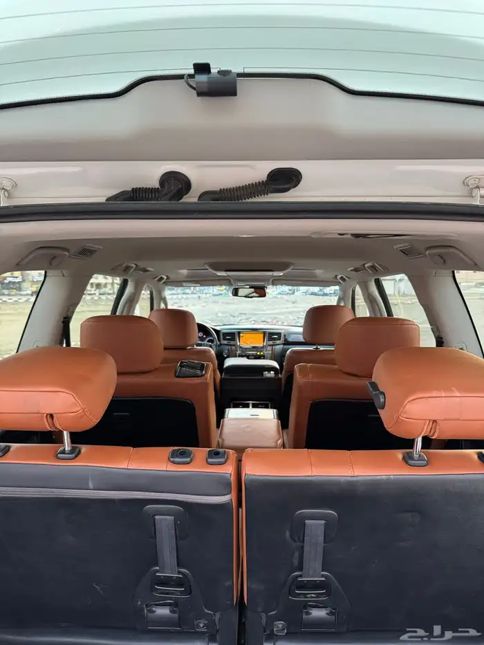 لكزس LX570 2011 بحالة الوكاله 8