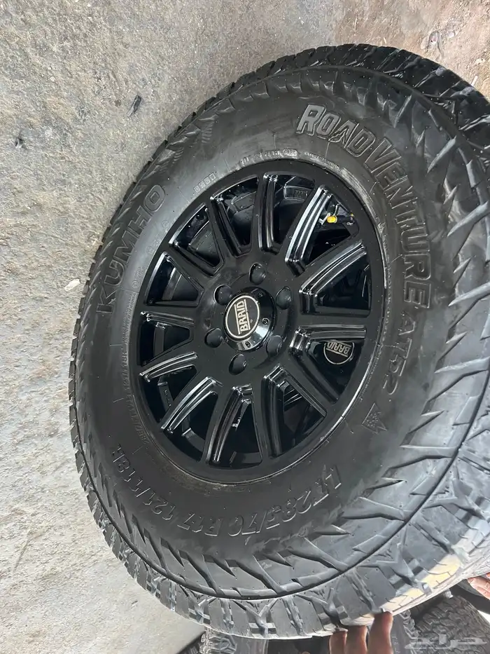 جنوط برايد اصلي مع كفرات كوماهو 285.70.17 تاريخ 24 15