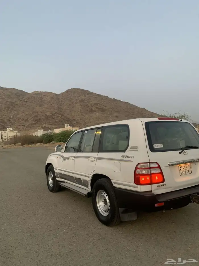 لاندكروزر 1