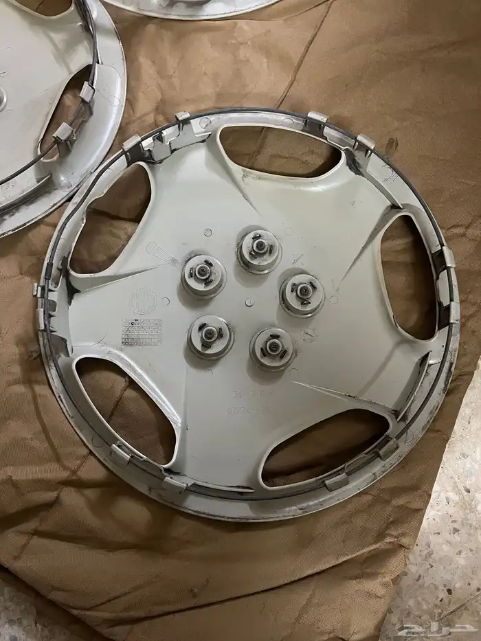 طيس كامري اصلي 3