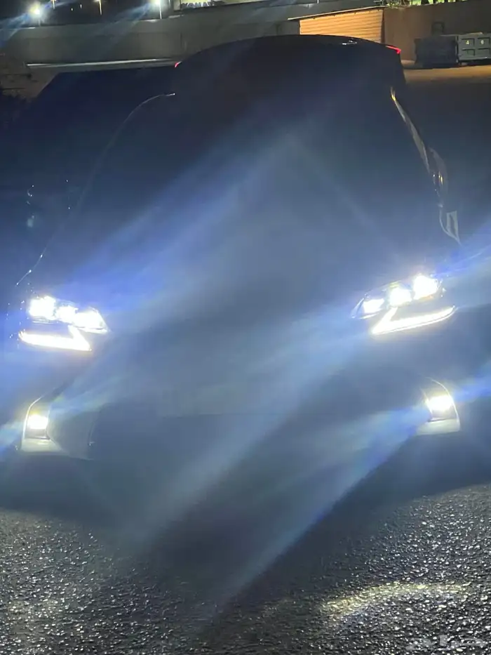 شمعات لكزس ثلاث عدسات للبيع 0