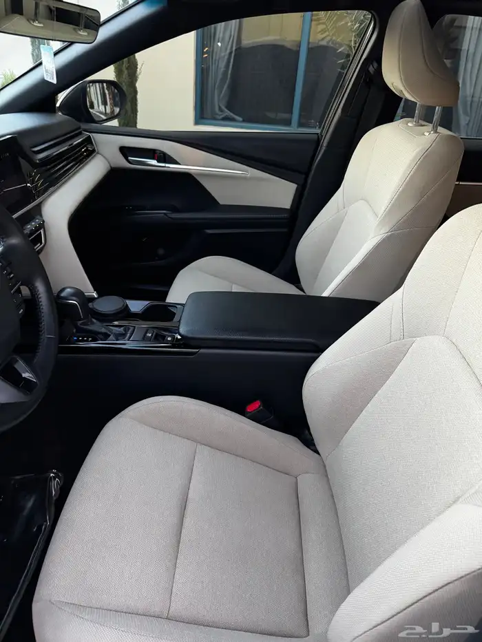 كامري 2025 LE سعودي اسود 14