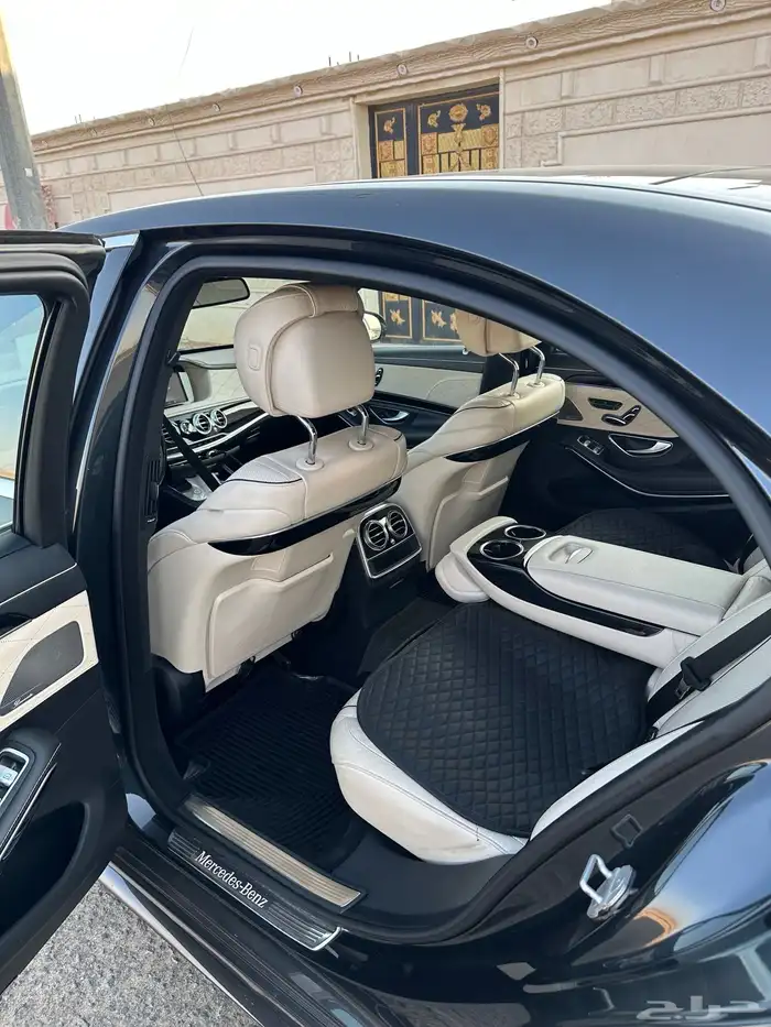 مرسيدس 2015 حجم 550 البيع بدون اللوحه 11