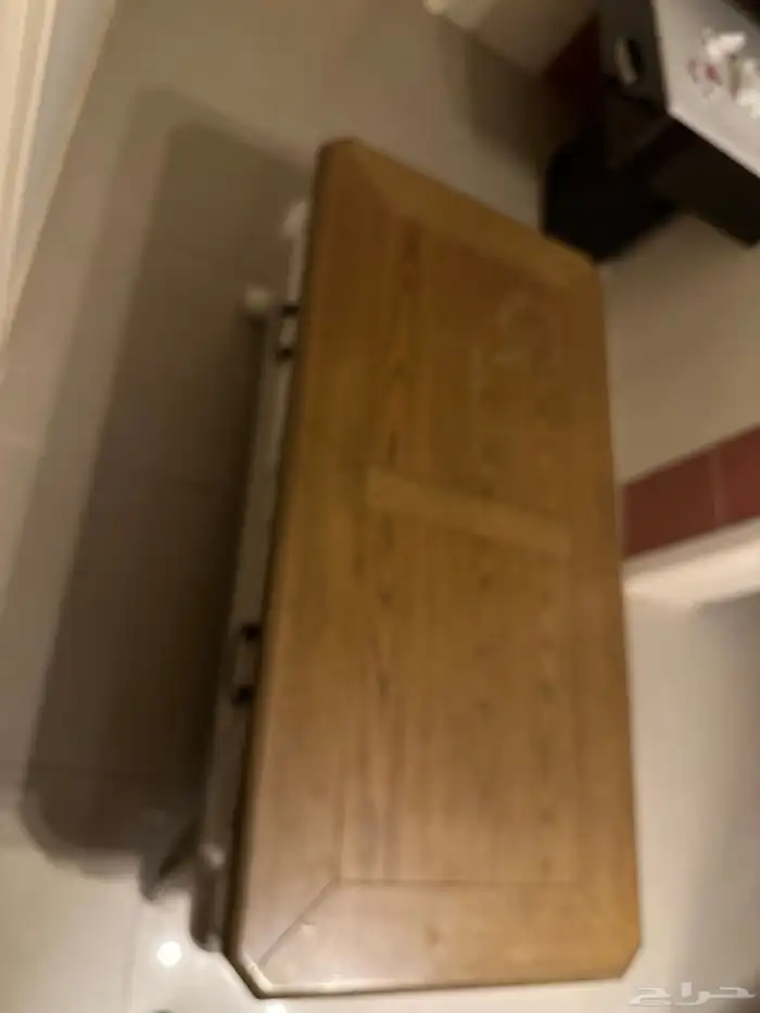 للبيع طاوله كلاسيكيه 0