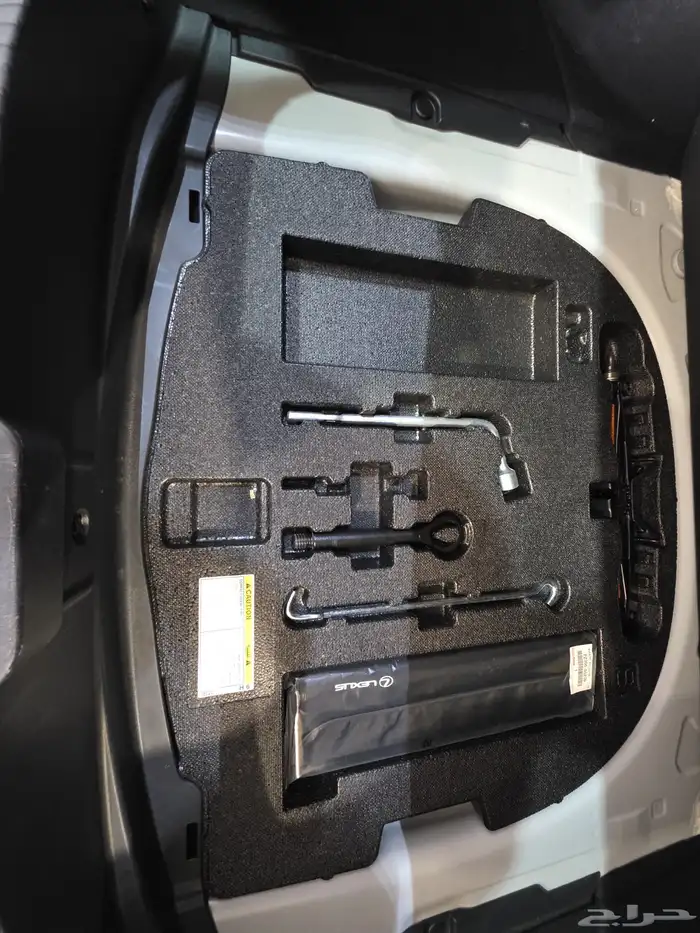 لكزس 2024 ES350 اف اسبورت 8