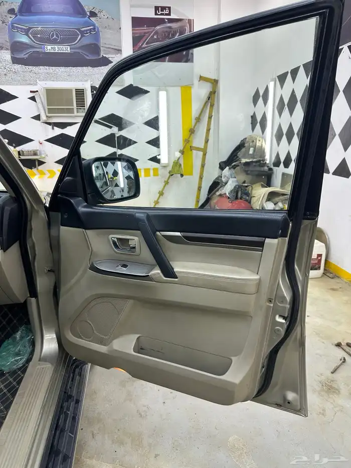 باجيرو 2014 فل كامل للبيع 10