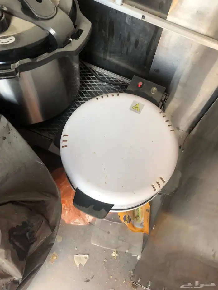 عربه فود ترك للبيع او الايجار سكاكا الجوف 6