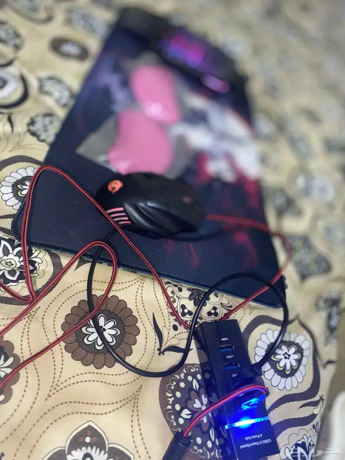 كيبورد وا ماوس وا فرشة تحط فيها الكيبور ول ماوس 2