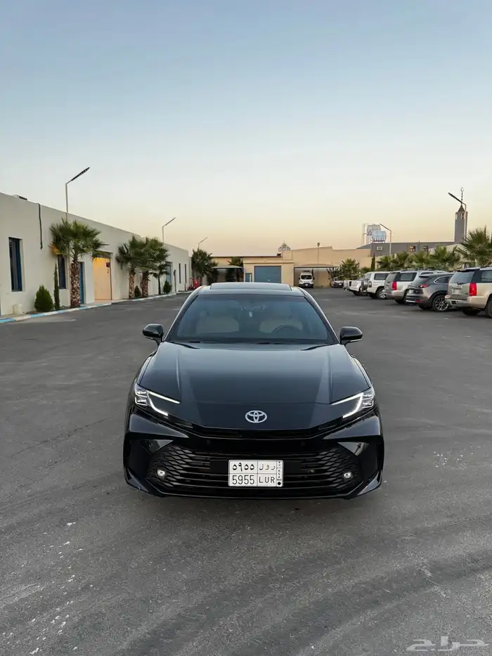 كامري 2025 LE سعودي اسود 0