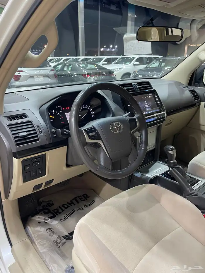 تويوتا برادو V6 موديل 2023 نظيف جدا 6