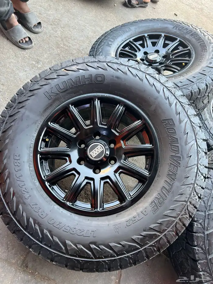 جنوط برايد اصلي مع كفرات كوماهو 285.70.17 تاريخ 24 6