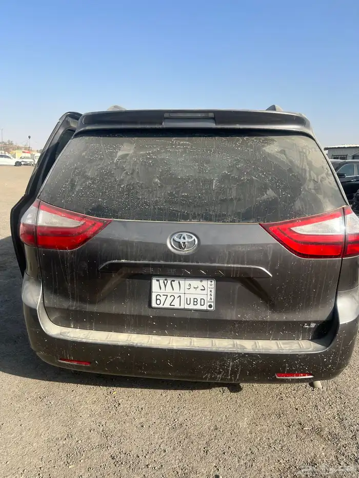 تويوتا سينا 2016 مصدوم 3