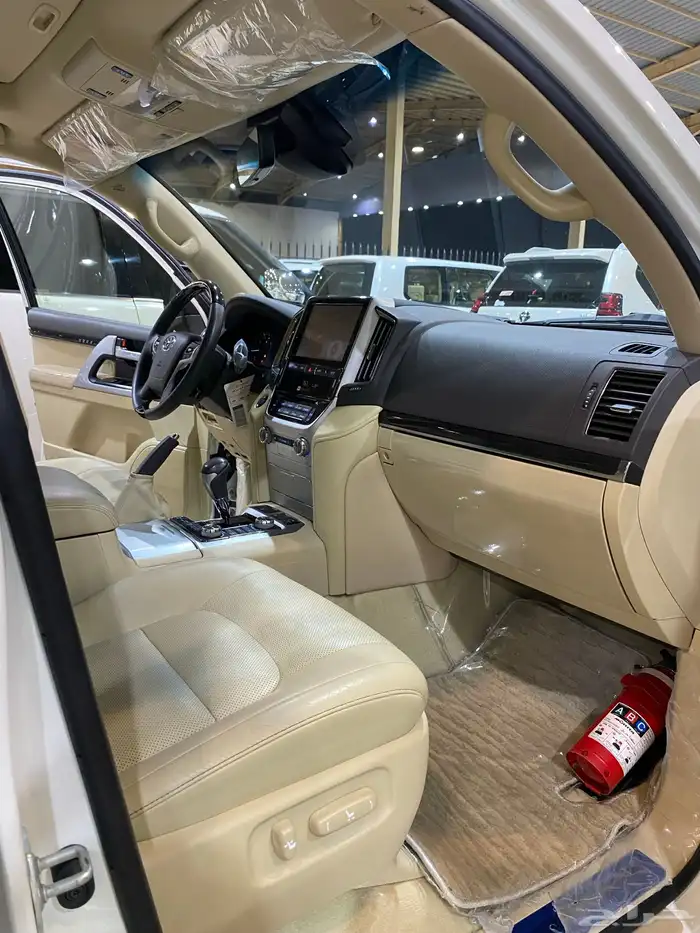 للبيع جيب VXS فل كامل 2016 هيدروليك بريمي عداد 74 الف 16