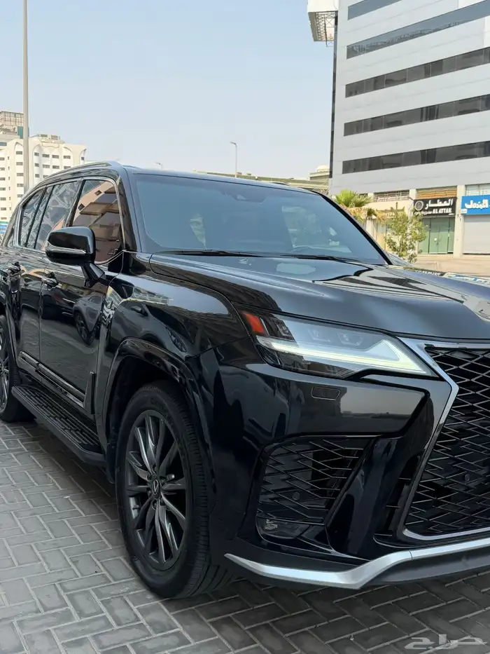 لكزس اف سبورت سعودي 1