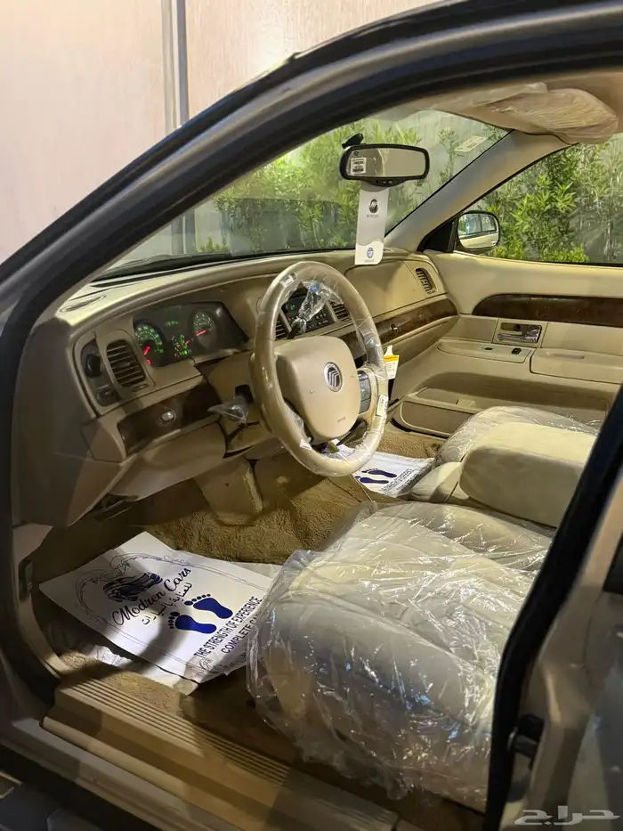 فورد جراند ماركيز 2010 8