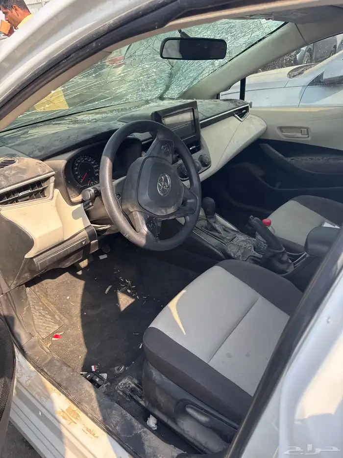 سيارات مصدومه 24