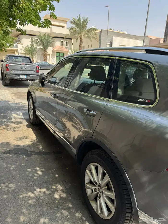 فولكس واجن طوارق ستاندر 2015 للبيع 1