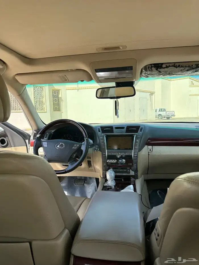 لكزس 460 LS 9