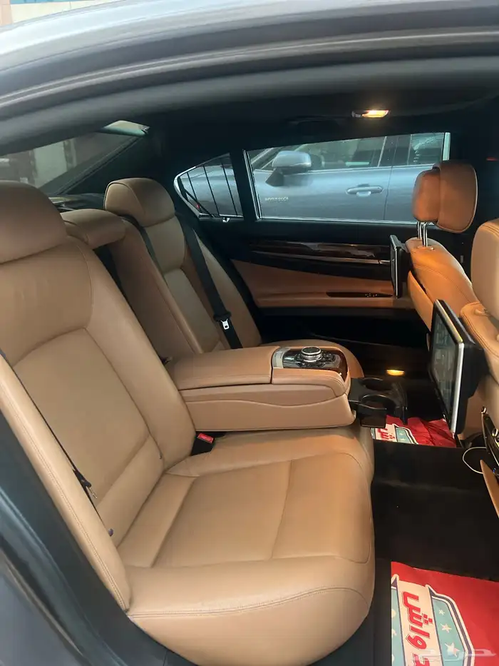 بي ام دبليو 2015 فل كامل 730 نظيف 9