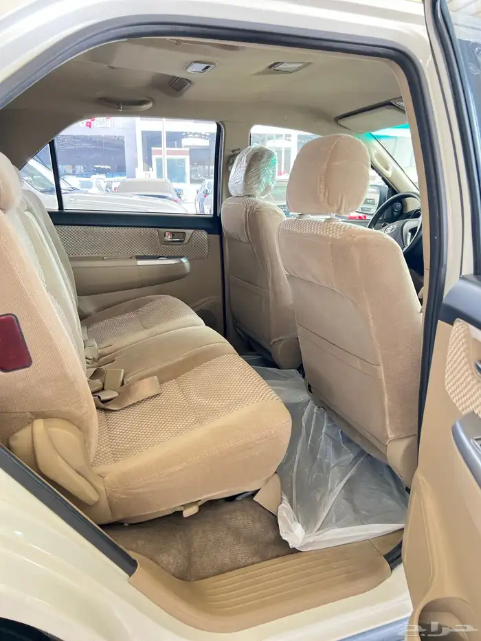 تويوتا فورتشنر 2014 سعودي 4 سلندر دبل ماشي 65 الف 11