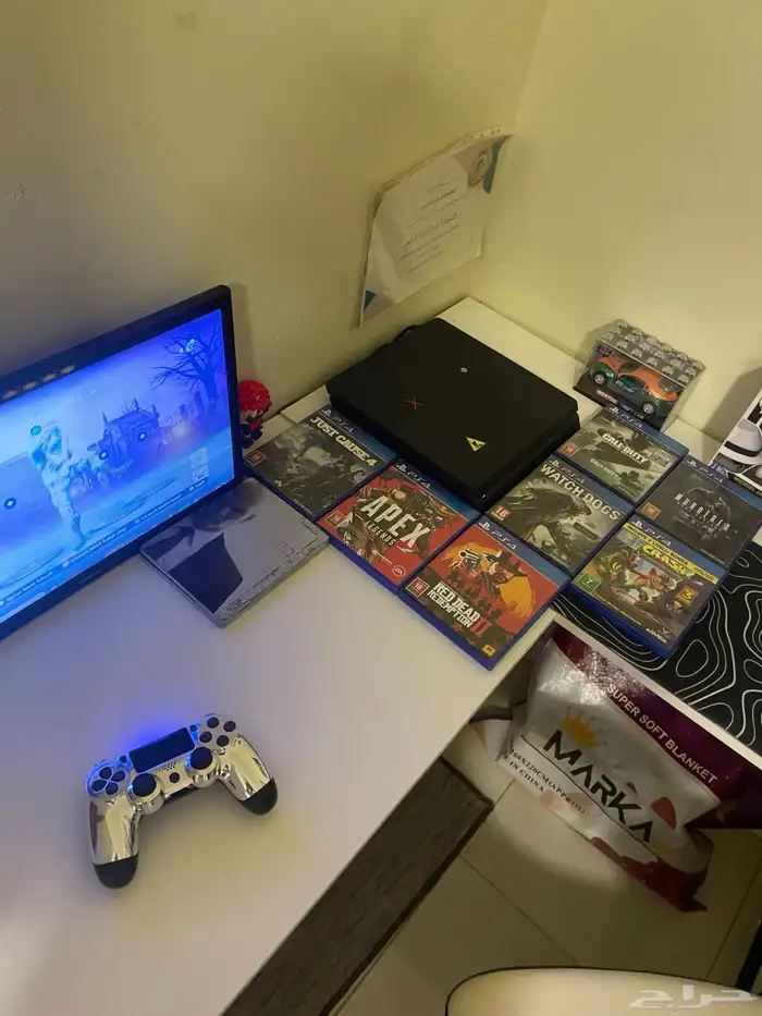 سوني فور مع يد 8 اشرطة سوني   حساب فورت نايت 137 سكن   شاشة 0