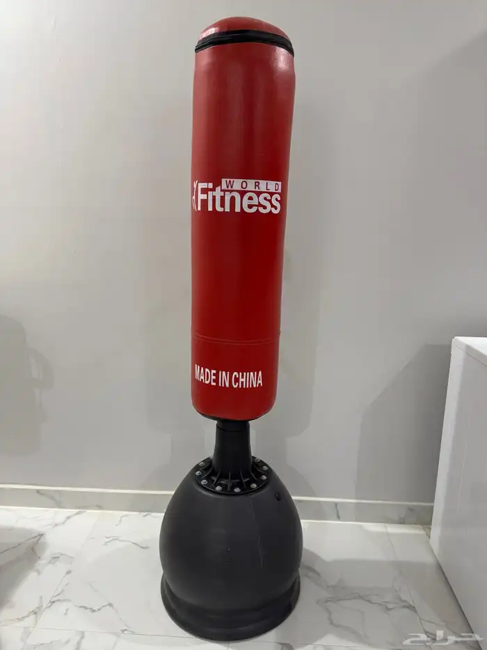 دراجة ثابتة وكيس ملاكمة مع القفازات 2