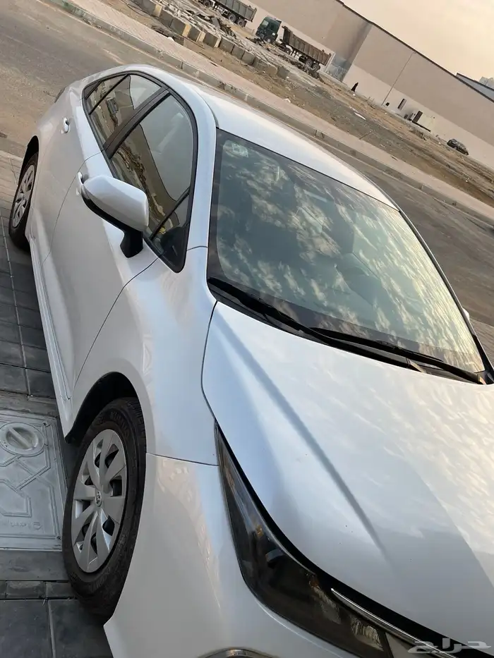 تويوتا كورولا XLI 1.5 ستاندر بنزين 2022 43