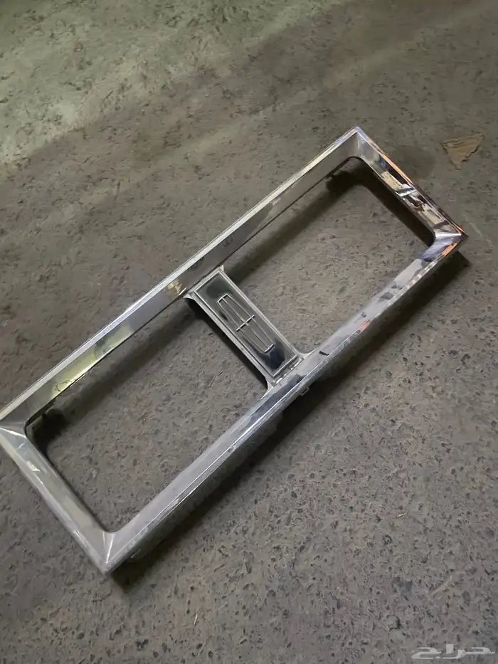 للبيع شنابر إماميه لنكون تاون كار موديل 87 جديده واصليه 0