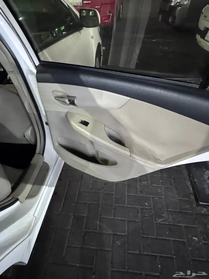 تويوتا كورولا 2013 للبيع 9